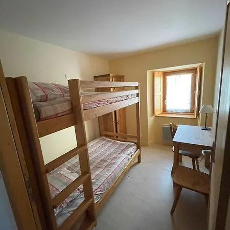 Alpes Montjoie Apartment *