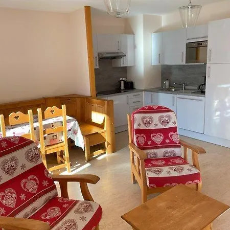 Alpes Montjoie Apartment *