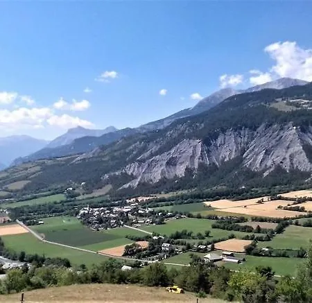 Alpes Montjoie 아파트
