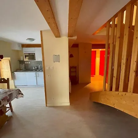 Alpes Montjoie * Faucon-de-Barcelonnette